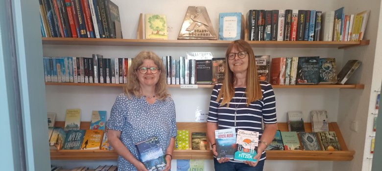 Die Mitarbeiterinnen der Stadtbibliothek freuen sich auf Ihren Besuch